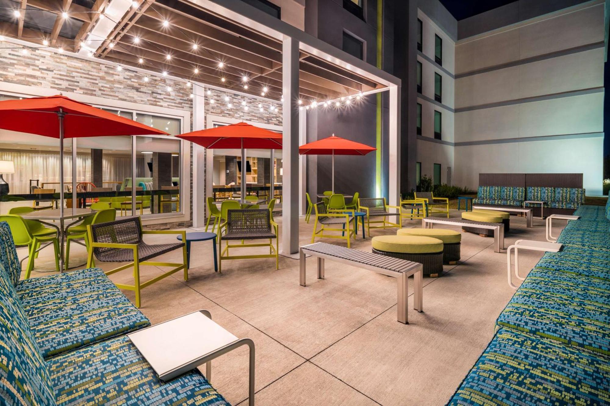 Home2 Suites By Hilton Brunswick Buitenkant foto