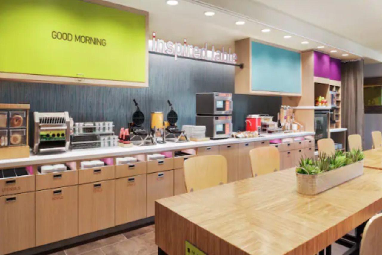 Home2 Suites By Hilton Brunswick Buitenkant foto